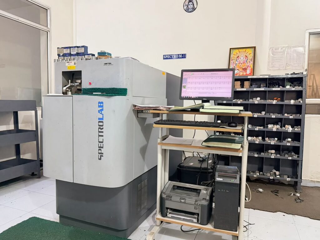 Spectrolab spectrometer beside its analysis workstation